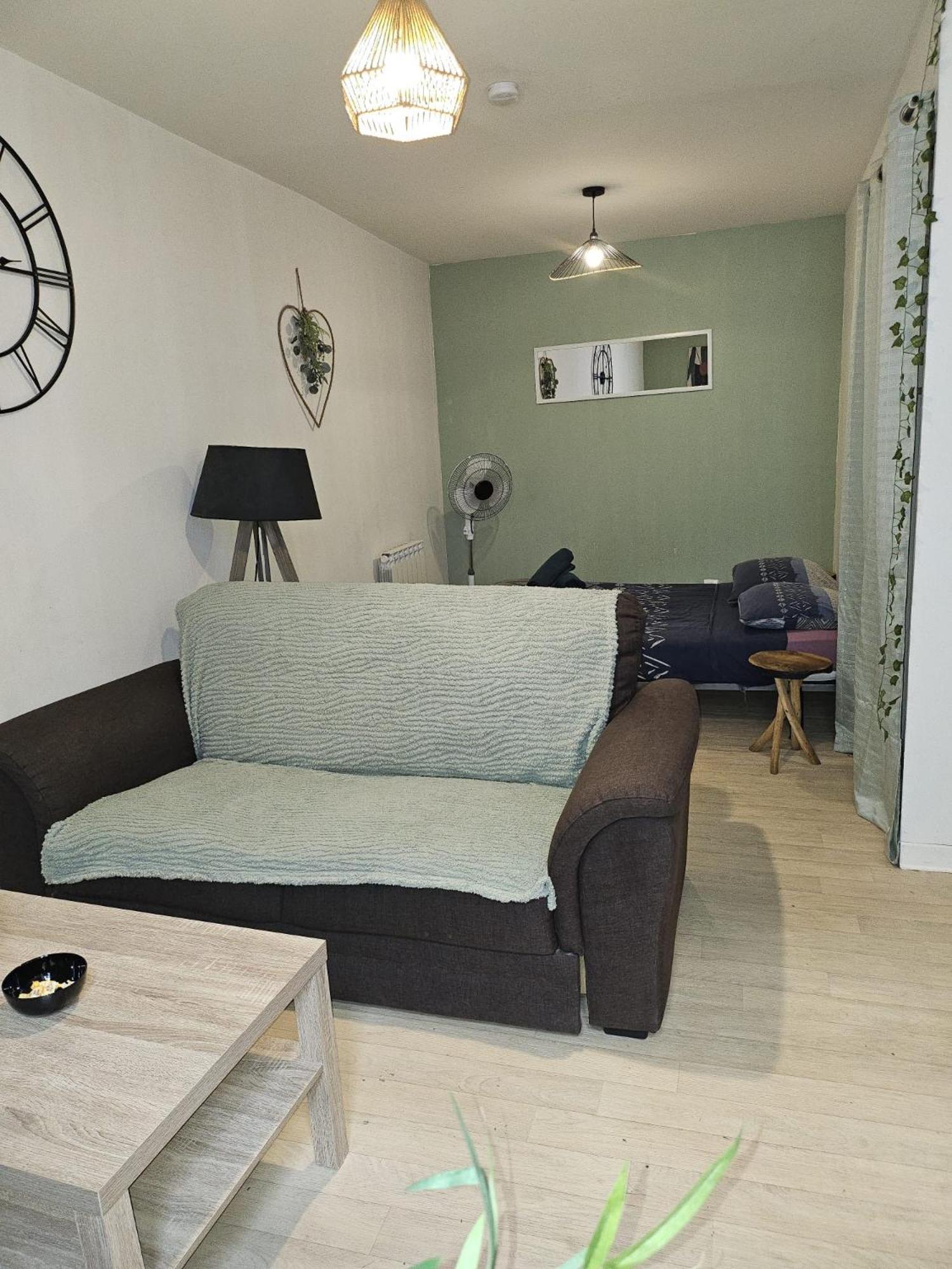 49 Studio Centre-Ville Box A Bagages Gratuits Carcassonne Luaran gambar